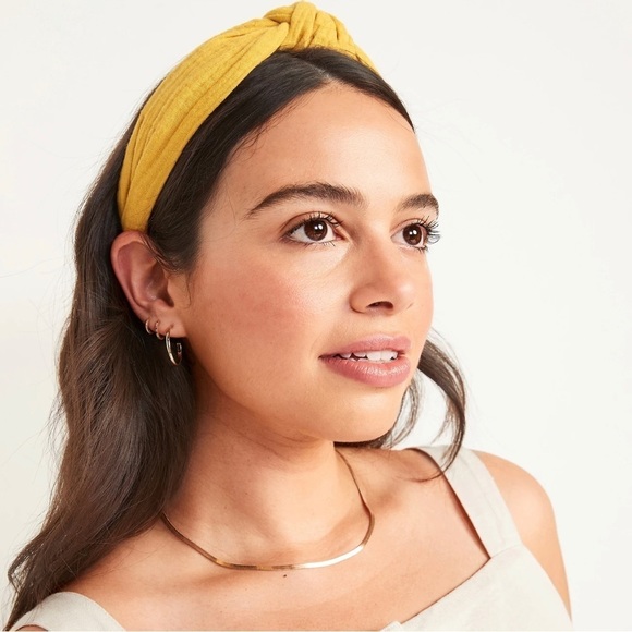 ZARA & Aldo Bandana, sunglasses  & headband - Picture 1 of 4